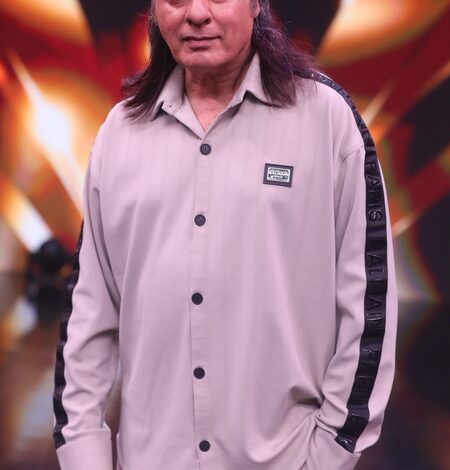 Rahul Roy remembers observing Pooja Bhatt, Anupam Kher, Vinod Khanna before ‘Aashiqui’ Rahul Roy remembers observing Pooja Bhatt, Anupam Kher, Vinod Khanna before ‘Aashiqui’