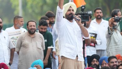 Hundreds of Punjab Congress workers stage protest over rising sugar prices