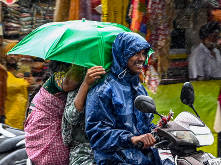 MP: IMD issues heavy rain, thunderstorm alert for several districts MP: IMD issues heavy rain, thunderstorm alert for several districts