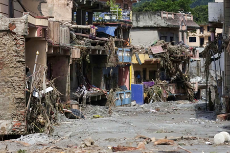300 Indians missing after flash floods, confirms Nepal Foreign Minister 300 Indians missing after flash floods, confirms Nepal Foreign Minister