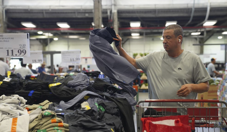 US inflation cools in July, but core prices rise as spending stalls US inflation cools in July, but core prices rise as spending stalls