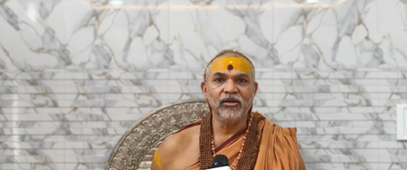 Rahul Gandhi must apologise for insulting religious texts: Swami Avimukteshwaranand Rahul Gandhi must apologise for insulting religious texts: Swami Avimukteshwaranand