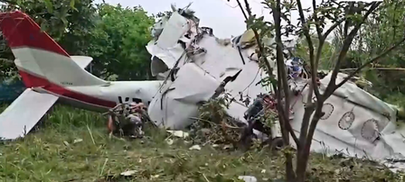 Two pilots die as plane on training flight crashes in Kanpur (Lead) Two pilots die as plane on training flight crashes in Kanpur (Lead)
