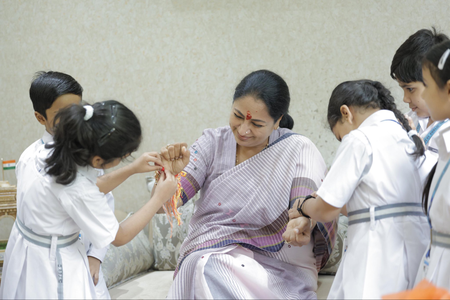 Delhi CM Rekha Gupta celebrates Raksha Bandhan with school girls Delhi CM Rekha Gupta celebrates Raksha Bandhan with school girls