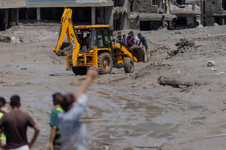 Nepal authorities issue fresh flood alert as debris-laden water flow rises in Bhote Koshi Nepal authorities issue fresh flood alert as debris-laden water flow rises in Bhote Koshi
