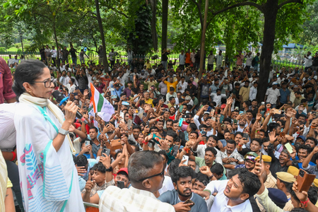 BJP excesses will ensure Trinamool’s return in Bengal: Mamata Banerjee BJP excesses will ensure Trinamool’s return in Bengal: Mamata Banerjee
