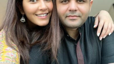 Raashi Khanna pens adorable note to brother on Raksha Bandhan