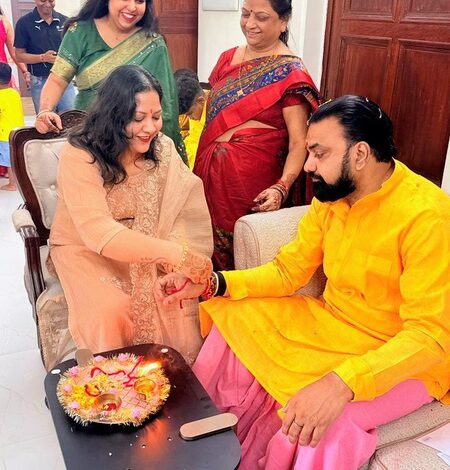 Bihar leaders celebrate Raksha Bandhan, extend greetings to people