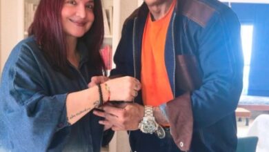 Pooja Bhatt’s brother Rahul Bhatt ties Rakhi to her, calls her his ‘protector’ on Raksha Bandhan Pooja Bhatt’s brother Rahul Bhatt ties Rakhi to her, calls her his ‘protector’ on Raksha Bandhan