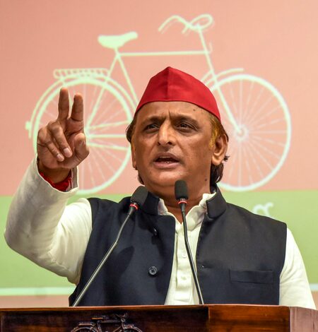 After Rs 40K annual aid pledge, Akhilesh promises to reopen 26,000 schools ‘closed down’ by BJP govt After Rs 40K annual aid pledge, Akhilesh promises to reopen 26,000 schools ‘closed down’ by BJP govt