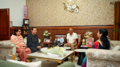 Manipur CM bids farewell to outgoing Chief Secy Puneet Kumar Goel Manipur CM bids farewell to outgoing Chief Secy Puneet Kumar Goel