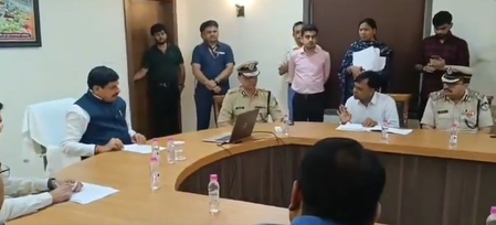 MP CM Yadav cuts short Delhi visit, reaches Rewa to take stock of flood situation MP CM Yadav cuts short Delhi visit, reaches Rewa to take stock of flood situation