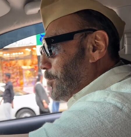 Jackie Shroff drives Anupam Kher around Lokhandwala after 30 years, Duo recall ‘Ram Lakhan’ days Jackie Shroff drives Anupam Kher around Lokhandwala after 30 years, Duo recall ‘Ram Lakhan’ days