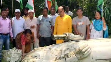 Bengal Congress condemns demolition of Nehru’s statue in Durgapur, demands restoration within 24 hours Bengal Congress condemns demolition of Nehru’s statue in Durgapur, demands restoration within 24 hours
