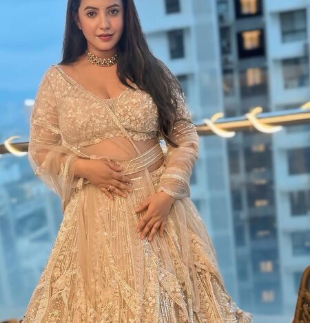 Meera Deosthale shares how he impressed co-actors with her culinary skills on sets of her new show Meera Deosthale shares how he impressed co-actors with her culinary skills on sets of her new show