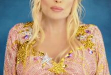Dolly Parton laid to rest near her husband Dolly Parton laid to rest near her husband