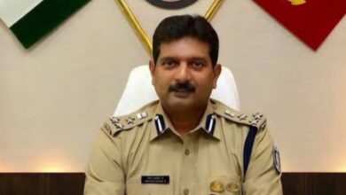 Tharoor mourns Kerala-born Odisha IPS officer Shefeen Ahamed who lost cancer battle