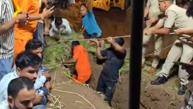 Five-hour rescue ends in triumph; boy pulled safely from 400-foot borewell in Alwar Five-hour rescue ends in triumph; boy pulled safely from 400-foot borewell in Alwar