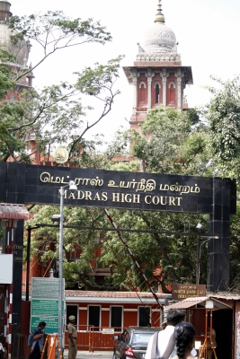 ‘Misplaced’: Madras HC rejects plea to disqualify 25 rebel AIADMK MLAs ‘Misplaced’: Madras HC rejects plea to disqualify 25 rebel AIADMK MLAs