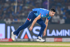 Look back on Ashes shamefully, should have won that first game, says Mark Wood