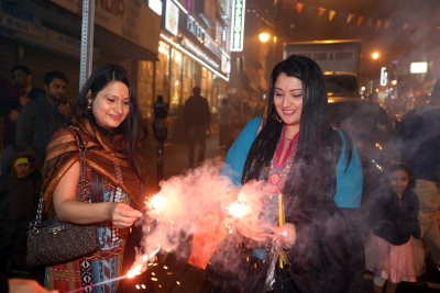 California adopts Diwali resolution, expresses ‘deepest respect’ for Indian Americans and Indian diaspora California adopts Diwali resolution, expresses ‘deepest respect’ for Indian Americans and Indian diaspora