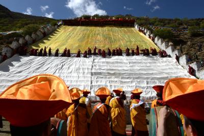 Beijing’s ‘Chinese Buddhism’ campaign attempts to control faith, erase Tibetan identity: Report Beijing’s ‘Chinese Buddhism’ campaign attempts to control faith, erase Tibetan identity: Report