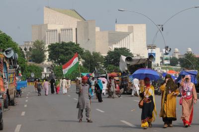 Pakistan: Imran Khan’s sister files second contempt petition in SC