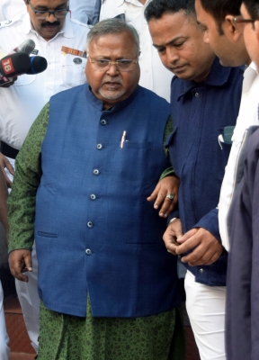 CBI accuses former Bengal Minister Partha Chatterjee of violating bail conditions in SSC teachers’ recruitment scam CBI accuses former Bengal Minister Partha Chatterjee of violating bail conditions in SSC teachers’ recruitment scam
