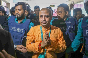 Bangladesh: Hindu priest Chinmoy Krishna Das’s mother dies without seeing jailed son Bangladesh: Hindu priest Chinmoy Krishna Das’s mother dies without seeing jailed son