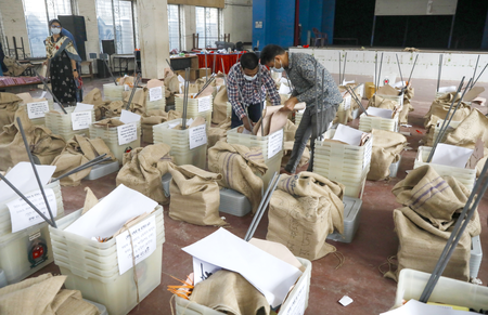 Election in Bangladesh reduced to rubber-stamp exercise: Report