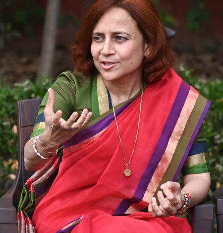 Sajid Rashidi criticises Gitanjali Angmo over Vande Mataram remarks, BJP lends support Sajid Rashidi criticises Gitanjali Angmo over Vande Mataram remarks, BJP lends support