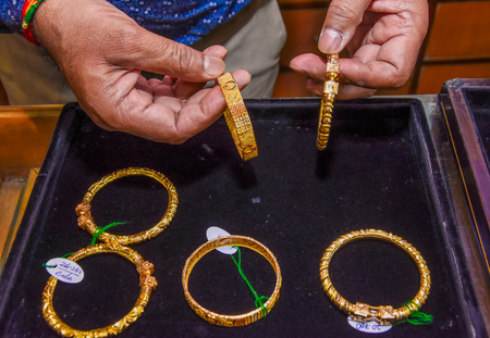 GRT Jewellers strikes Rs 1,033 crore deal to acquire controlling stake in Tribhovandas Bhimji Zaveri GRT Jewellers strikes Rs 1,033 crore deal to acquire controlling stake in Tribhovandas Bhimji Zaveri