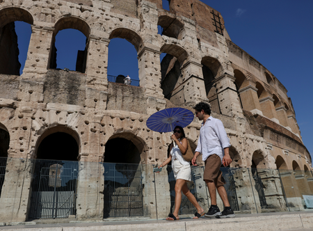 India, Italy agree to strengthen tourism ties India, Italy agree to strengthen tourism ties