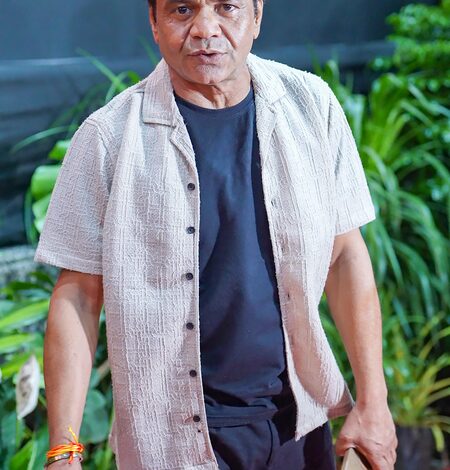 ‘Last opportunity’: SC gives Rajpal Yadav two weeks to comply with deposit condition in cheque bounce cases ‘Last opportunity’: SC gives Rajpal Yadav two weeks to comply with deposit condition in cheque bounce cases