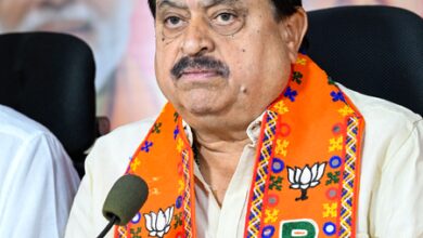 Fee reimbursement issue: Telangana BJP chief writes to Rahul Gandhi in Italian to seek his intervention Fee reimbursement issue: Telangana BJP chief writes to Rahul Gandhi in Italian to seek his intervention