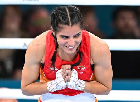 Asian Games: Sakshi beats Paris Olympic bronze medallist Villegas to enter Pre-QF Asian Games: Sakshi beats Paris Olympic bronze medallist Villegas to enter Pre-QF