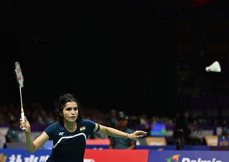 Asian Games: Unnati, Sindhu lose as Japan lead India 2-0 in badminton women’s team QF Asian Games: Unnati, Sindhu lose as Japan lead India 2-0 in badminton women’s team QF