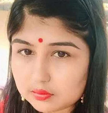 Former CM Banerjee’s niece found hanging at her home in Bengal’s Rampurhat Former CM Banerjee’s niece found hanging at her home in Bengal’s Rampurhat