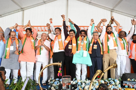 BJP launches ‘Ballari Chalo’ march; Yediyurappa vows to uproot Karnataka govt