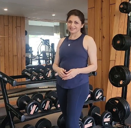 Bhagyashree reveals she became a mother at a young age, says both her deliveries were by C-section Bhagyashree reveals she became a mother at a young age, says both her deliveries were by C-section