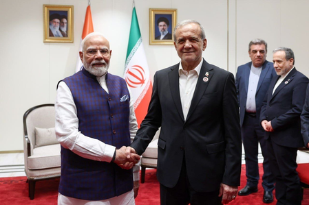 PM Modi-Iran President meeting sent ‘very powerful message’ to Mecca Pact signatories: M J Akbar PM Modi-Iran President meeting sent ‘very powerful message’ to Mecca Pact signatories: M J Akbar