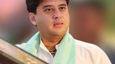 MP: Scindia inspects Shivpuri railway station, honours RPF officer; inaugurates Rs 17.5 crore projects MP: Scindia inspects Shivpuri railway station, honours RPF officer; inaugurates Rs 17.5 crore projects