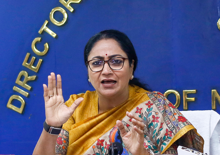 10 more Delhi Metro Arpan Centres planned for collecting used clothes: CM Rekha Gupta 10 more Delhi Metro Arpan Centres planned for collecting used clothes: CM Rekha Gupta