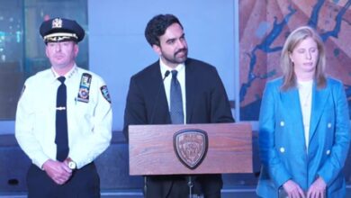 Senior bank executive stabbed to death in Times Square in front of shocked tourists Senior bank executive stabbed to death in Times Square in front of shocked tourists