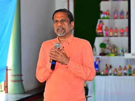 Sridhar Vembu explains why PM Modi asks citizens not to buy gold, travel abroad Sridhar Vembu explains why PM Modi asks citizens not to buy gold, travel abroad
