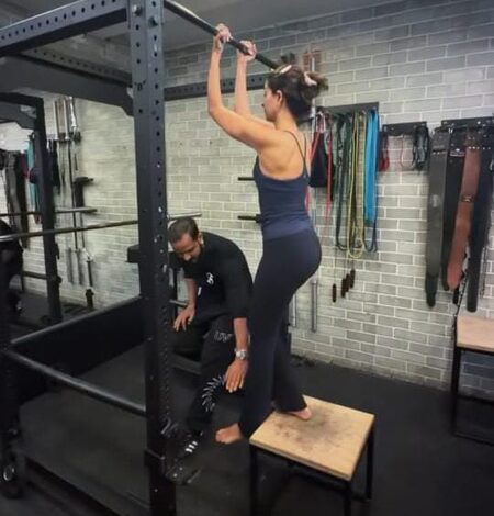 Ananya Panday gets emotional as she successfully performs her first ‘Pull up’