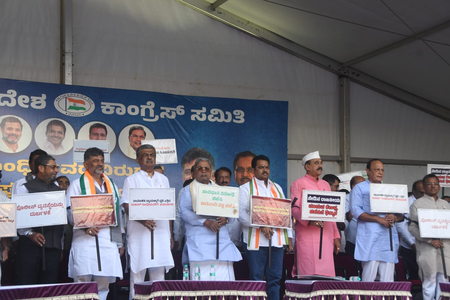Karnataka Congress stages protest in Bengaluru over FIR against Rahul Gandhi, Shivakumar condemns action Karnataka Congress stages protest in Bengaluru over FIR against Rahul Gandhi, Shivakumar condemns action