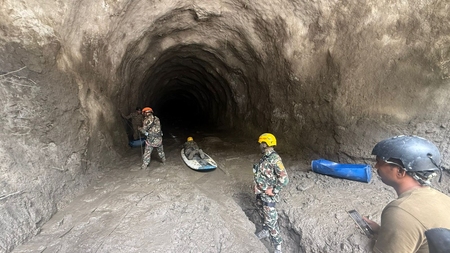 Nepal disaster: 166 Indian nationals rescued so far, 410 on Kailash Mansarovar Yatra pilgrimage leave China Nepal disaster: 166 Indian nationals rescued so far, 410 on Kailash Mansarovar Yatra pilgrimage leave China