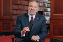 US Commerce Secy warns communities against blocking AI data centres