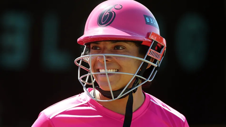 Sydney Sixers sign Sophia Dunkley on a one-year deal for WBBL 12